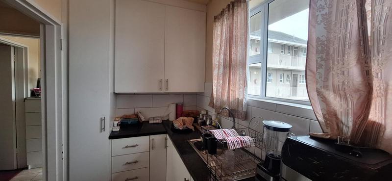 To Let 1 Bedroom Property for Rent in Somerset West Western Cape
